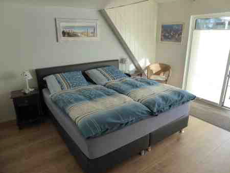 2018-Schlafzimmer2_P1000537